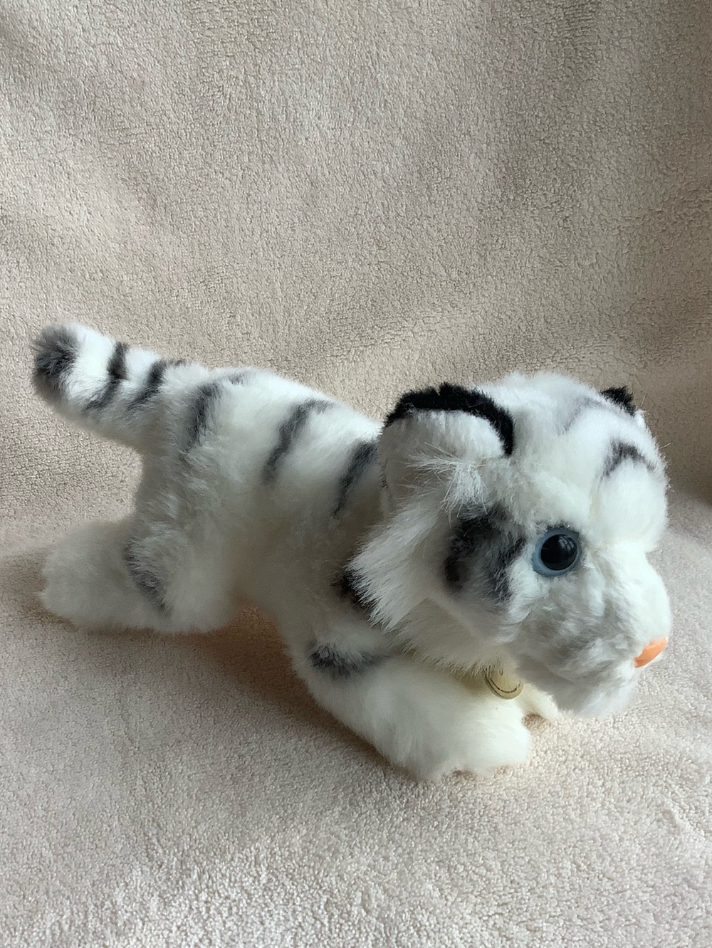 Miyoni by Aurora White and Gray Striped Plush Tiger 2015 Stuffed Animal Toy